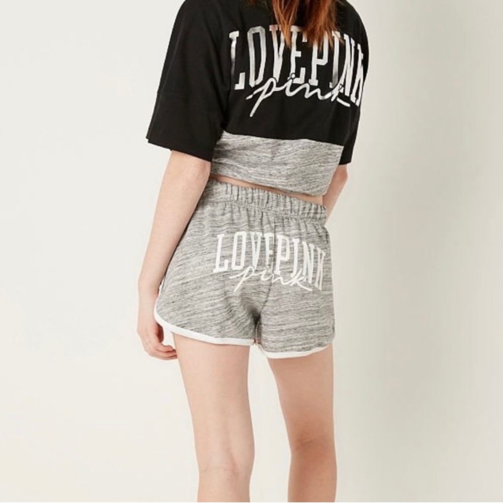 VS PINK 2.5” Curved Hem Sweat Varsity Shorts Heathered Gray Gradient Graphic XS